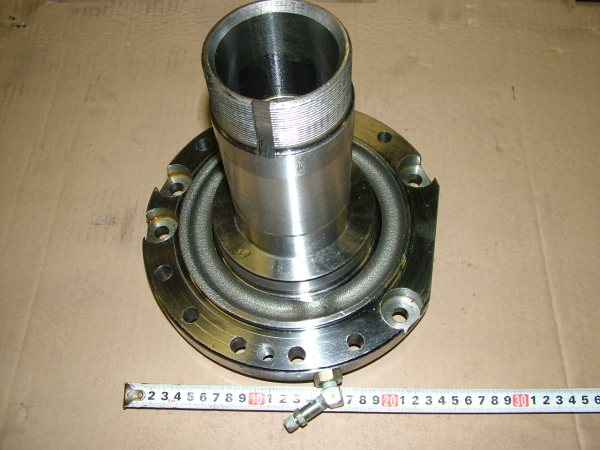 купить Цапфа правая 43114 голая / новая с консервации,с разбора