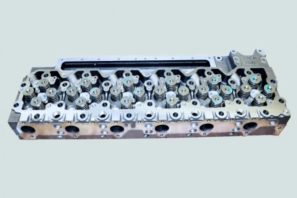 фото головка блока цилиндров (в сборе) (l евро-2)  dcec 3945021/4929519/4936714/ 5529506/4929520 5348475 5348475 